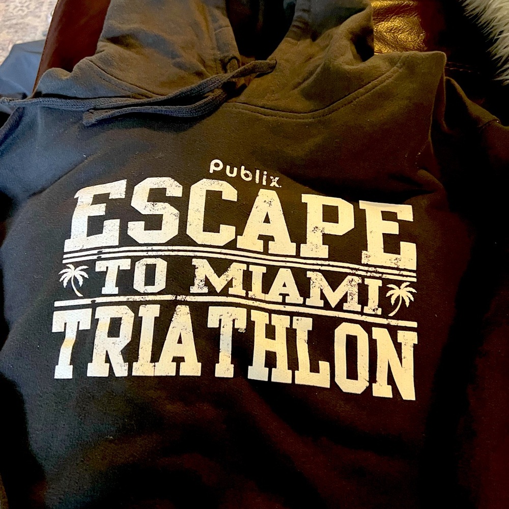 Escape to Miami Pullover Hoody